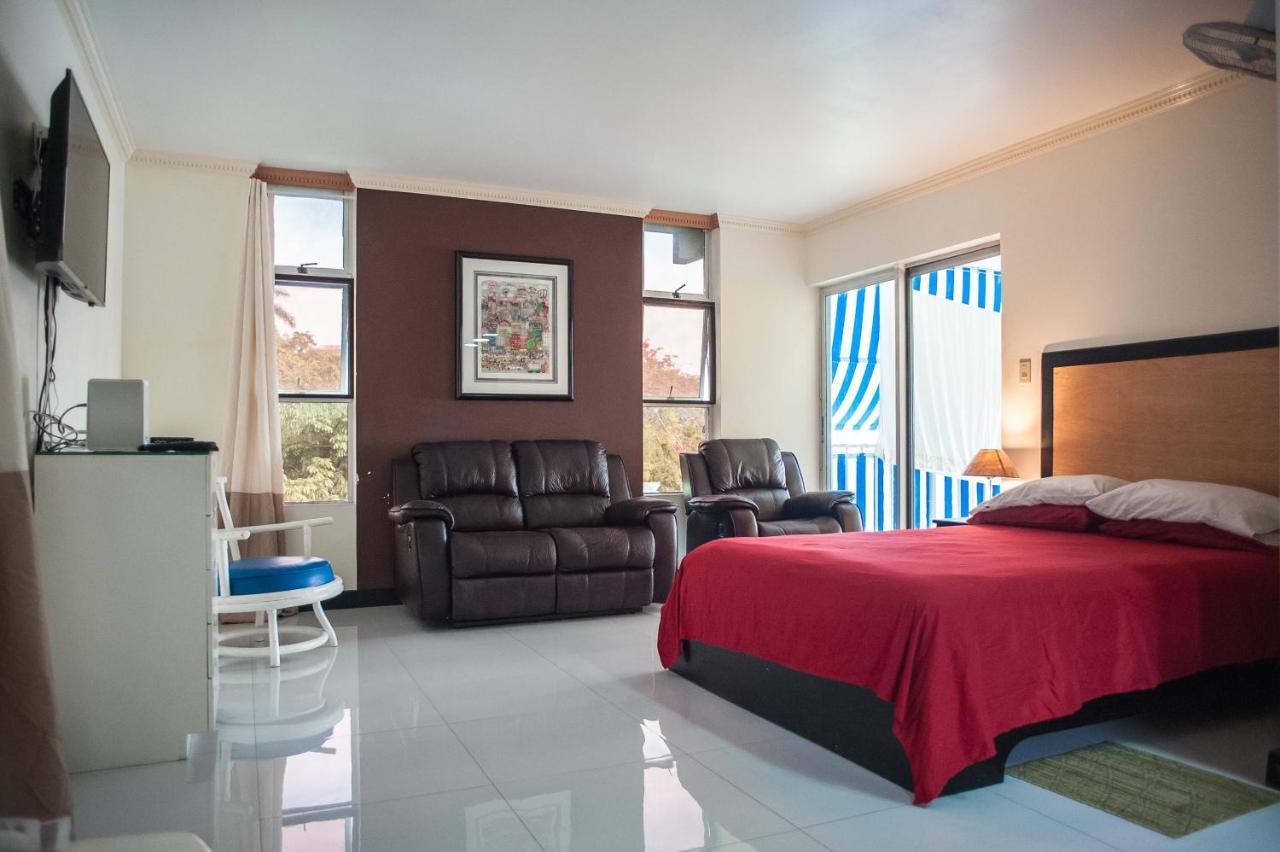 Beach Condos -Montego Bay Club Beach Resort 외부 사진